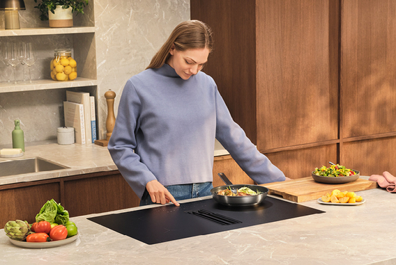 À l’achat d’au moins 4 appareils encastrables Electrolux, un set de casseroles d’une valeur de 249 € est offert.